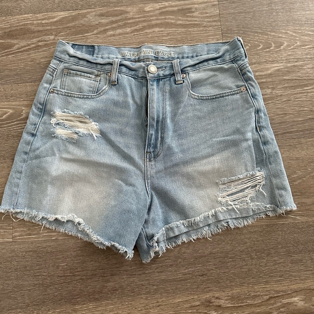 American eagle high rise mom short